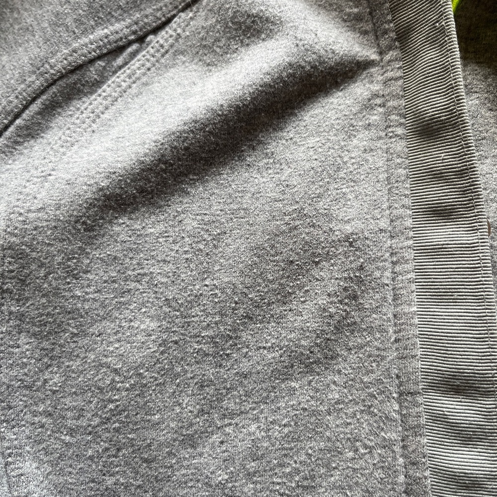 🍋Lululemon Soft Hooded Vented Jacket - Picture 9 of 10